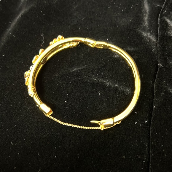 Joan Rivers Pansy Enamel Bracelet - Picture 3 of 5